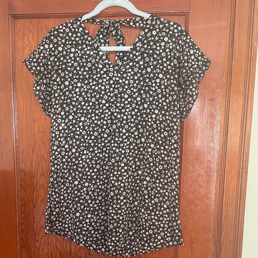 Floral Black and White Women's Top